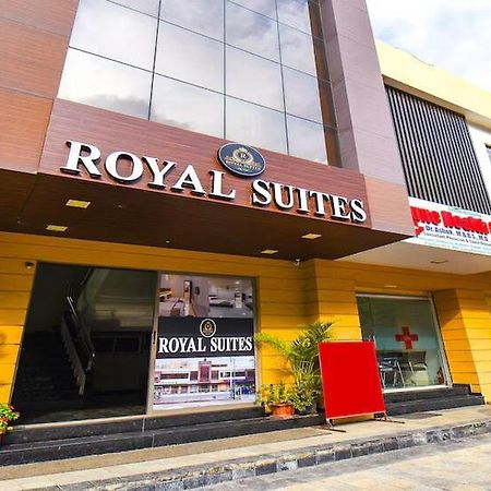 Fabhotel Royal Suits - Nr Mahadji Shinde Chhatri Mundhwa Luaran gambar