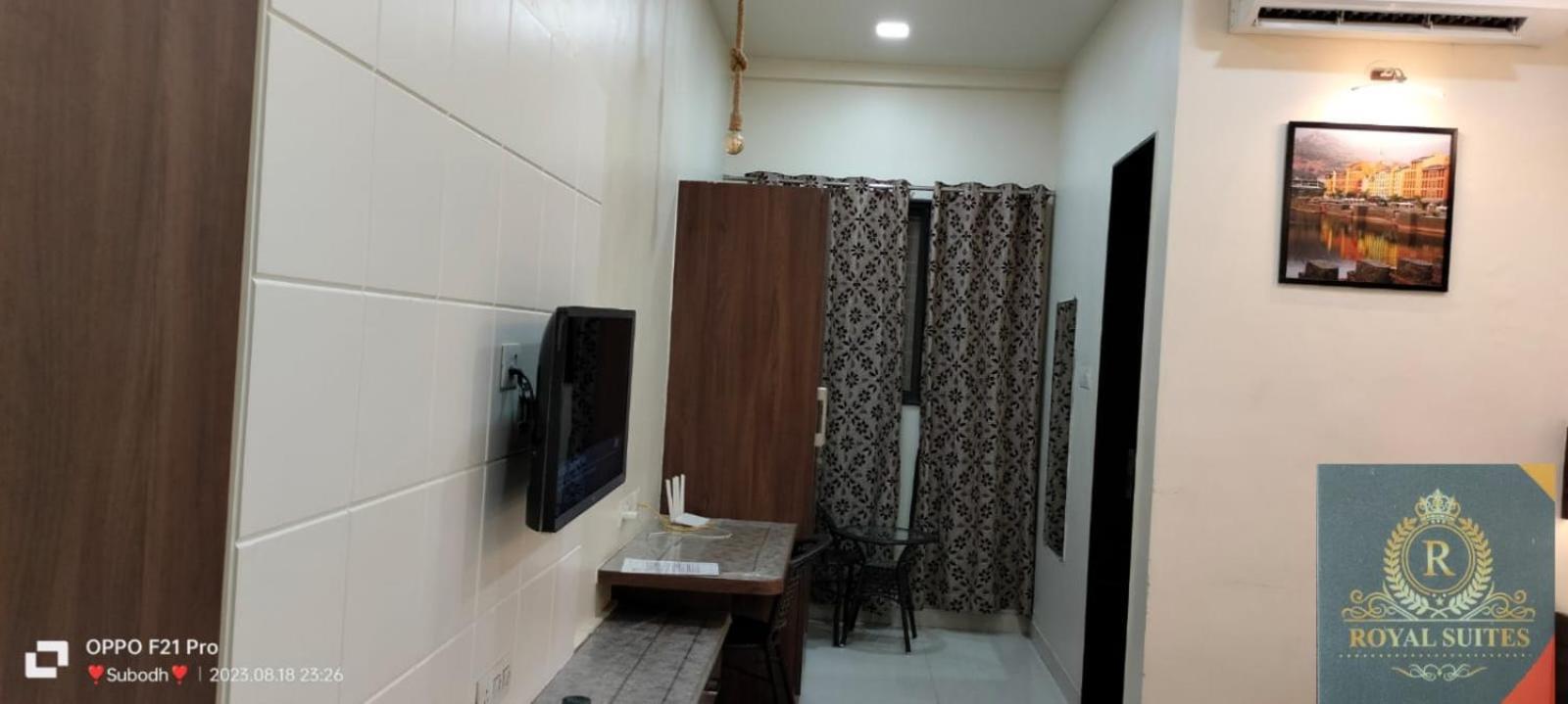 Fabhotel Royal Suits - Nr Mahadji Shinde Chhatri Mundhwa Luaran gambar