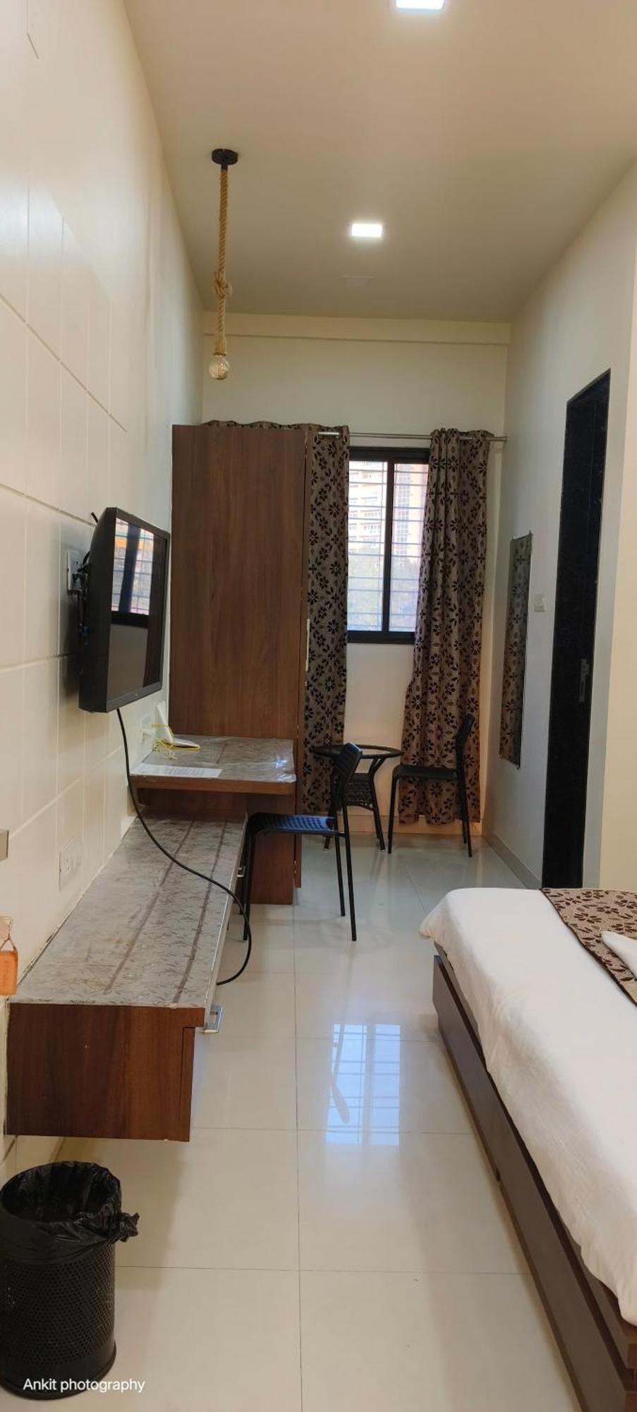 Fabhotel Royal Suits - Nr Mahadji Shinde Chhatri Mundhwa Luaran gambar