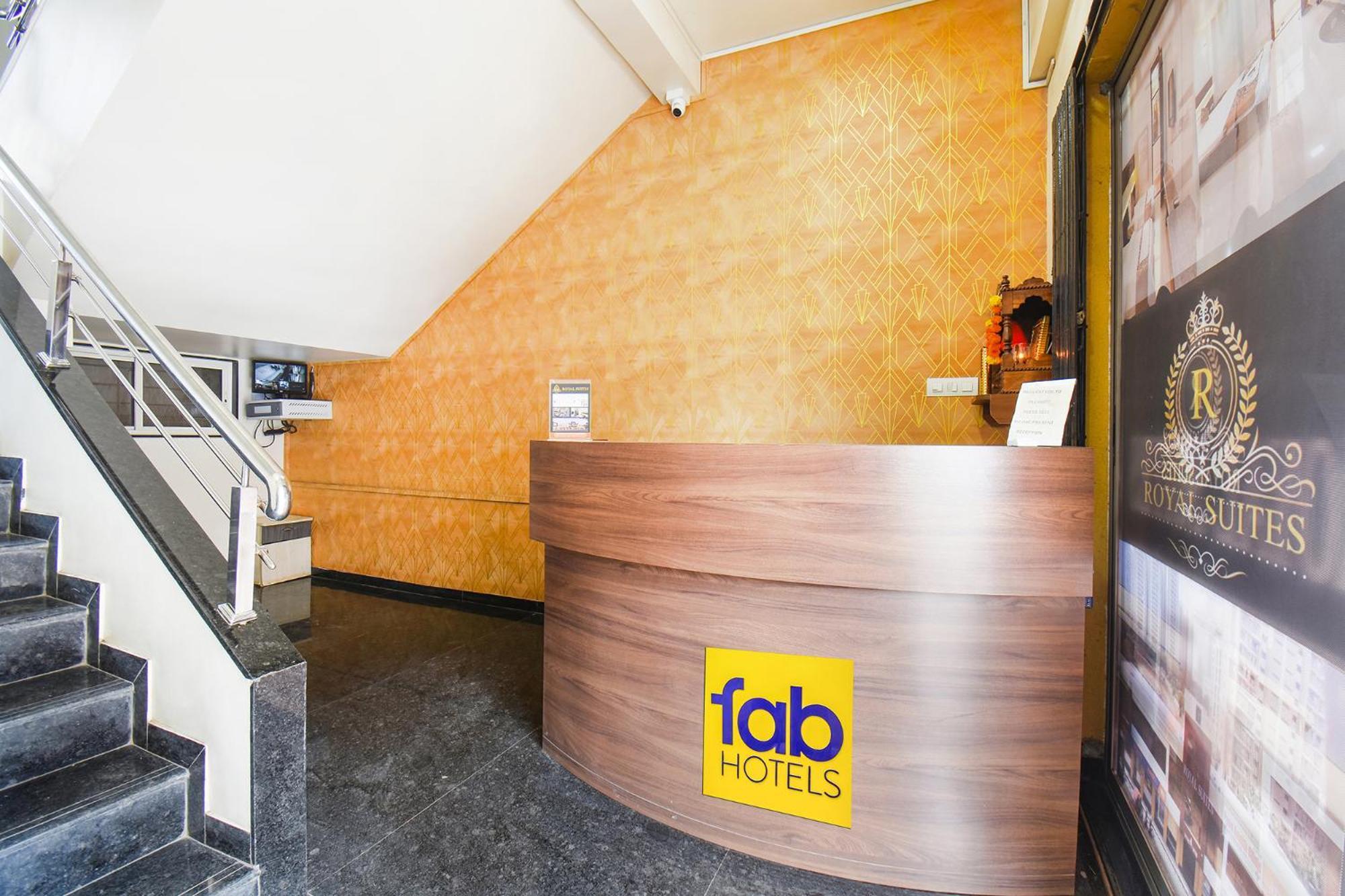Fabhotel Royal Suits - Nr Mahadji Shinde Chhatri Mundhwa Luaran gambar